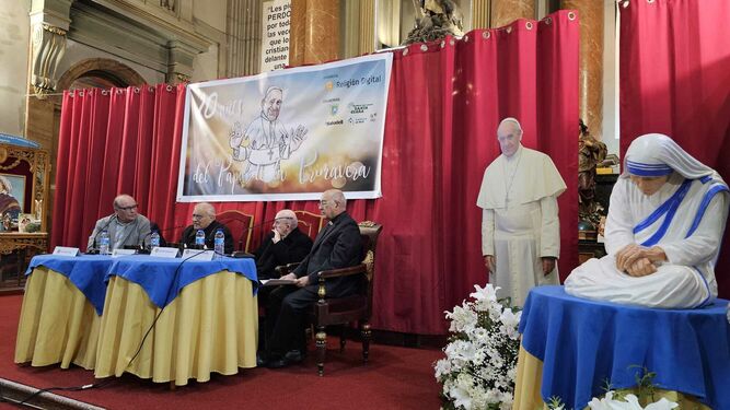 Los tres cardenales y Vidal, en San Antón