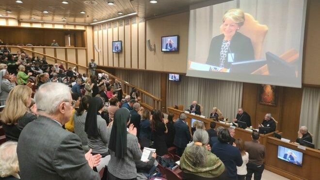 Participantes en el nuevo ciclo de las 'Jornadas Jubilares Sinodales'