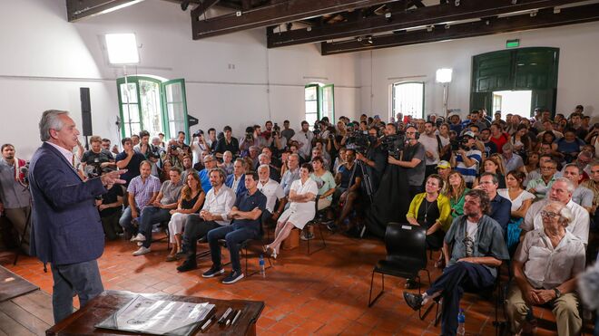 Alberto Fernández en Hogar de Cristo