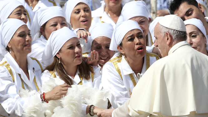 El Papa y las mujeres