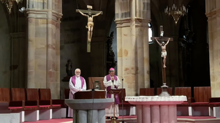 Joseba Segura durante el acto oracional de petición de perdón