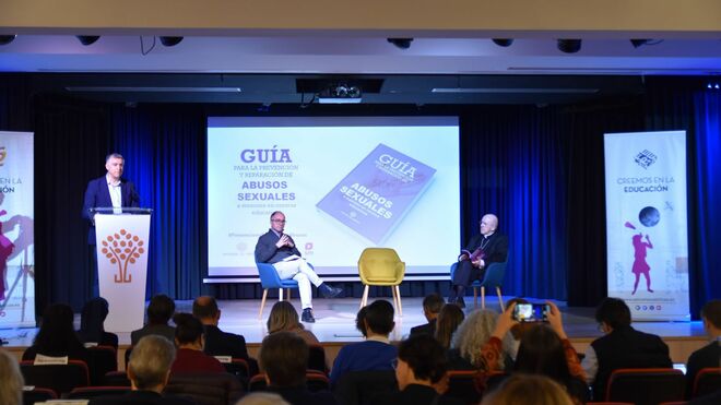 Osoro durante la presentación de la Guía