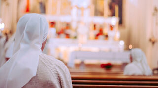 Los abusos a mujeres en la Iglesia, a examen