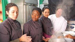 Participantes en un programa de formación de Cáritas