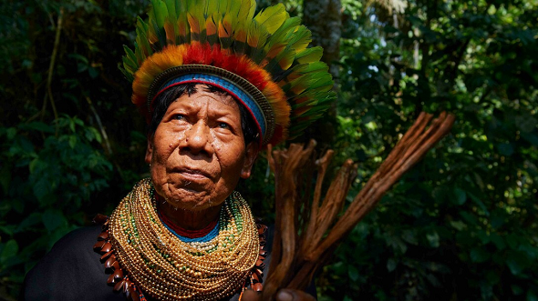 Lider-indigena-de-la-AmazoniaCopia