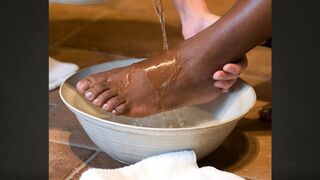 En este jueves santo: ¿A quiénes podríamos lavar los pies?