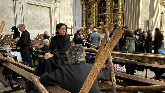 La familia apuntala el relevo generacional en cofradías de la España vacía