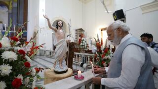 Narendra Modi en la catedral de Delhi