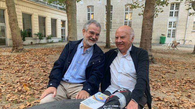 Jacques Gaillot, con Victorino Pérez Prieto