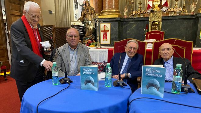 El padre Ángel con Lamet, Vidal y Castillo