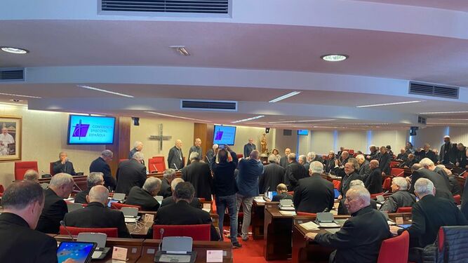 Apertura de la Asamblea Plenaria de la CEE