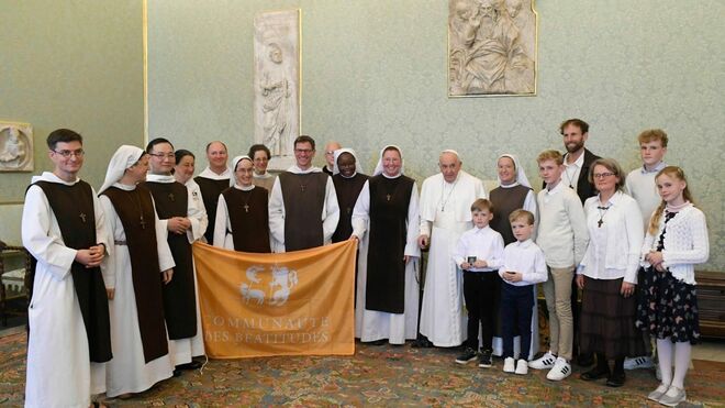 El Papa, con la Comunidad de las Bienaventuranzas