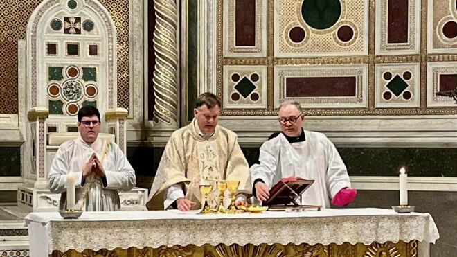 'Misa' anglicana en San Juan de Letrán