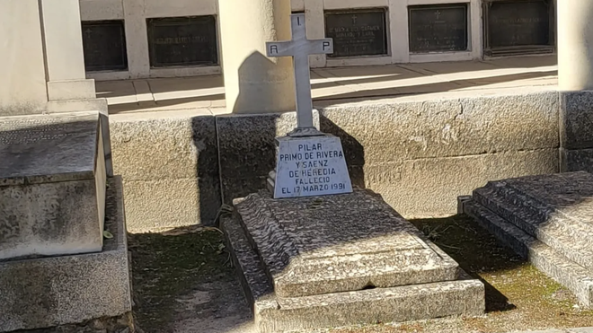 Esta es la tumba de Pilar Primo de Rivera