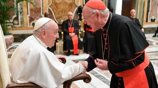 Farrell, prefecto del Dicasterio para los laicos, con Francisco