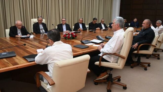 Reunión del presidente de Cuba con representantes de la Iglesia católica