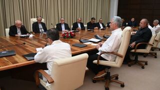 Reunión del presidente de Cuba con representantes de la Iglesia católica