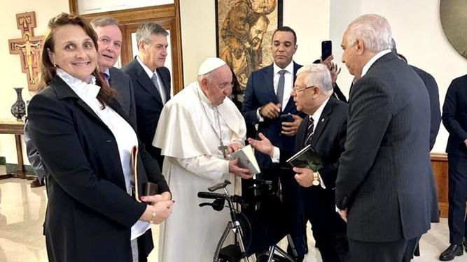 Papa y Paredes