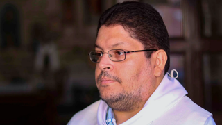 Daniel Mora, sacerdote de El Paso