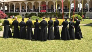 Sacerdotes de la archidiócesis de Milán