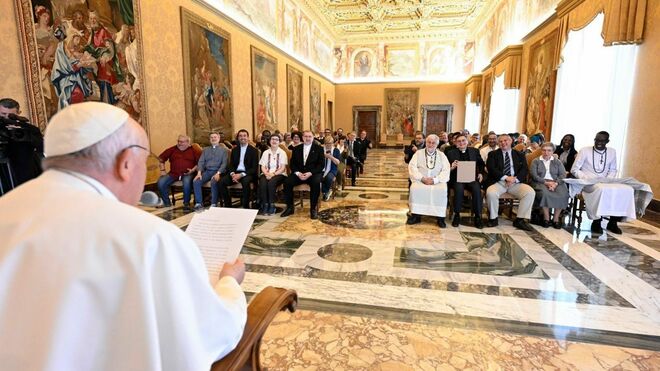 Francisco recibe a la Conferencia de los Institutos Misioneros en Italia