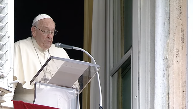 Francisco, en el Regina Coeli