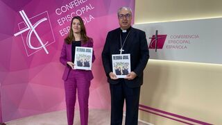 César García Magán y Ester Martin presentan la Memoria de Actividades de la Iglesia