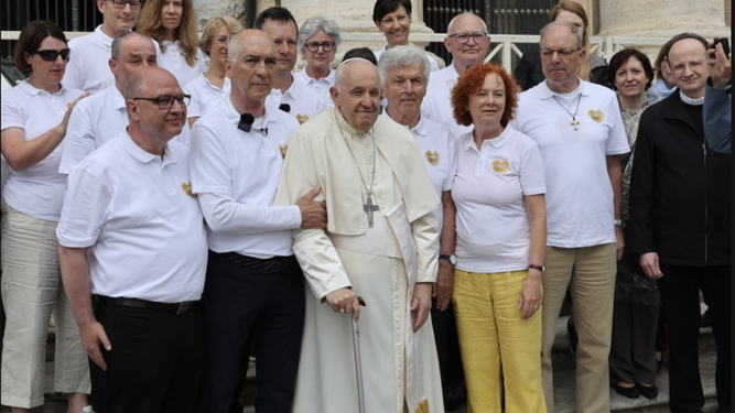 Francisco, con las víctimas de abusos en Alemania que pedalearon desde Munich al Vaticano