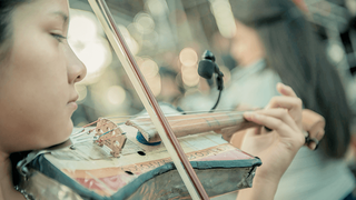 Violín reciclado