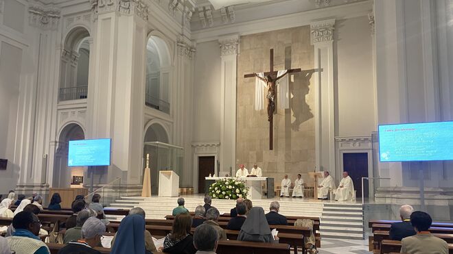 El Nuncio abrió la Asamblea General de Confer