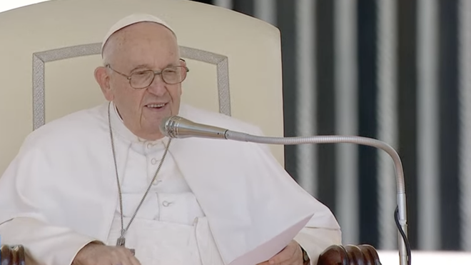 Francisco, durante la catequesis