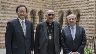 Cardenal Omella y embajadores