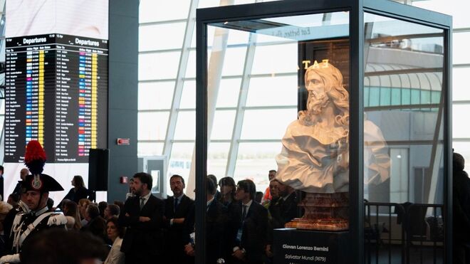 En México prohíben los Nacimientos; en Italia, exponen a Cristo Salvador