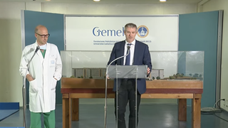 Sergio Alfieri, y Matteo Bruni, en el Gemelli