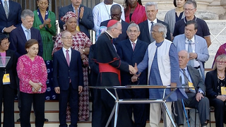 Parolin, con Mohamed Yunus