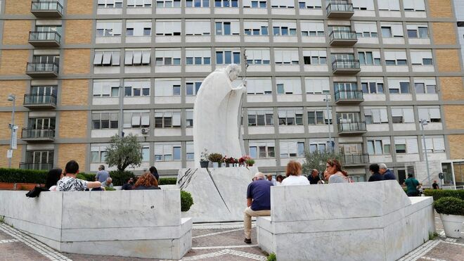 Vista del Policlínico Gemelli, donde se encuentra ingresado Francisco