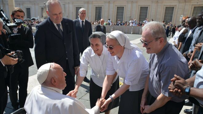 Papa Francisco con los misioneros de la Consolata
