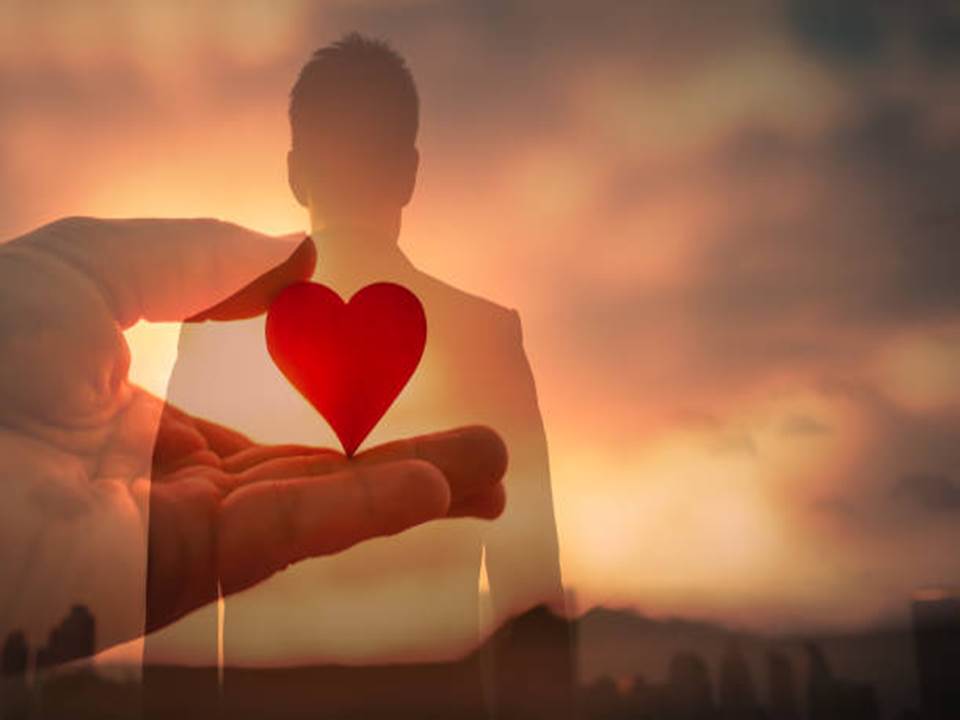 CORAZÓN HOMBRE PIXABAY