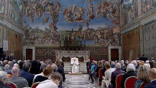 Encuentro de Francisco con los artistas en la Capilla Sixtina