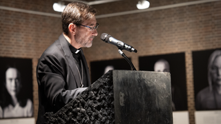 José Cobo y las víctimas de abusos