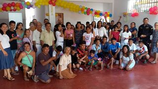 Participantes en el acto  de inauguración en Islandia