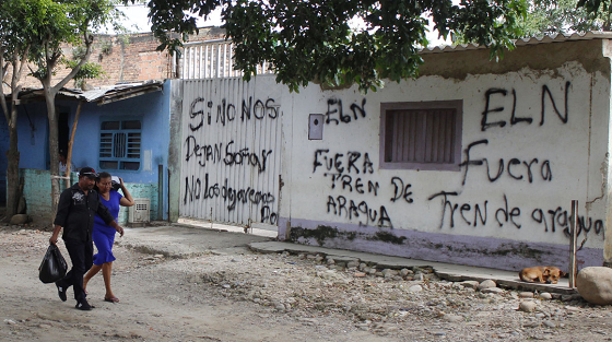 Grupos guerrilleros intimidan a población civil en Colombia