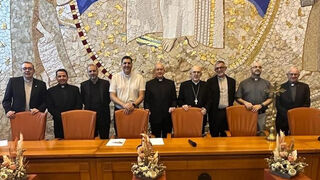 Foto de familia iglesia catedral de Santa María la Real de la Almudena