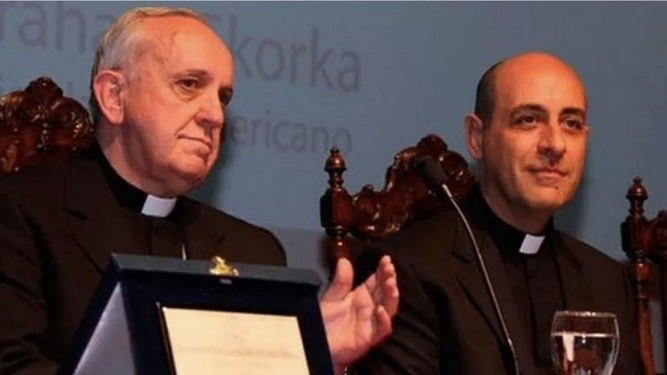 Bergoglio y Víctor M. Fernández