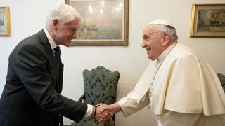 Francisco recibe a Bill Clinton