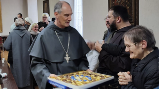 Francisco Bustillo, celebrando la Jornada de la Vida Consagrada en su diócesis de Ajaccio