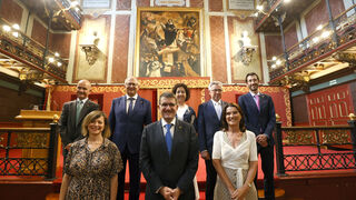 El equipo del rector de Deusto, Juan José Etxeberria