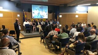 Reunión en Moncloa con familiares de los enterrados en Cuelgamuros