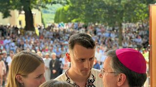 El neocardenal Aguiar, en Ucrania