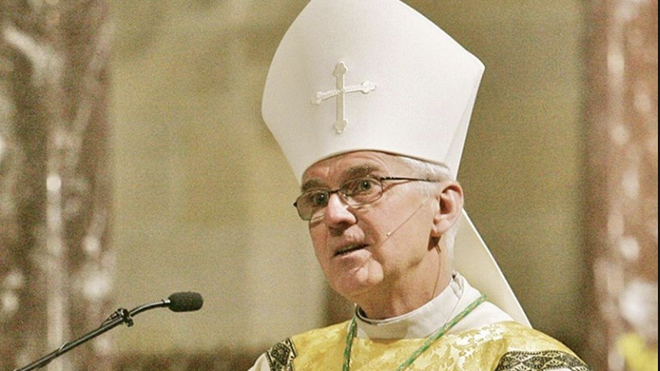 El obispo de la Diócesis de Ogdensburg, Terry R. LaValley